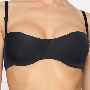 SKIMS ONYX BLK STRAPLESS BRA 34D SMOOTHING INTIMATES NWT